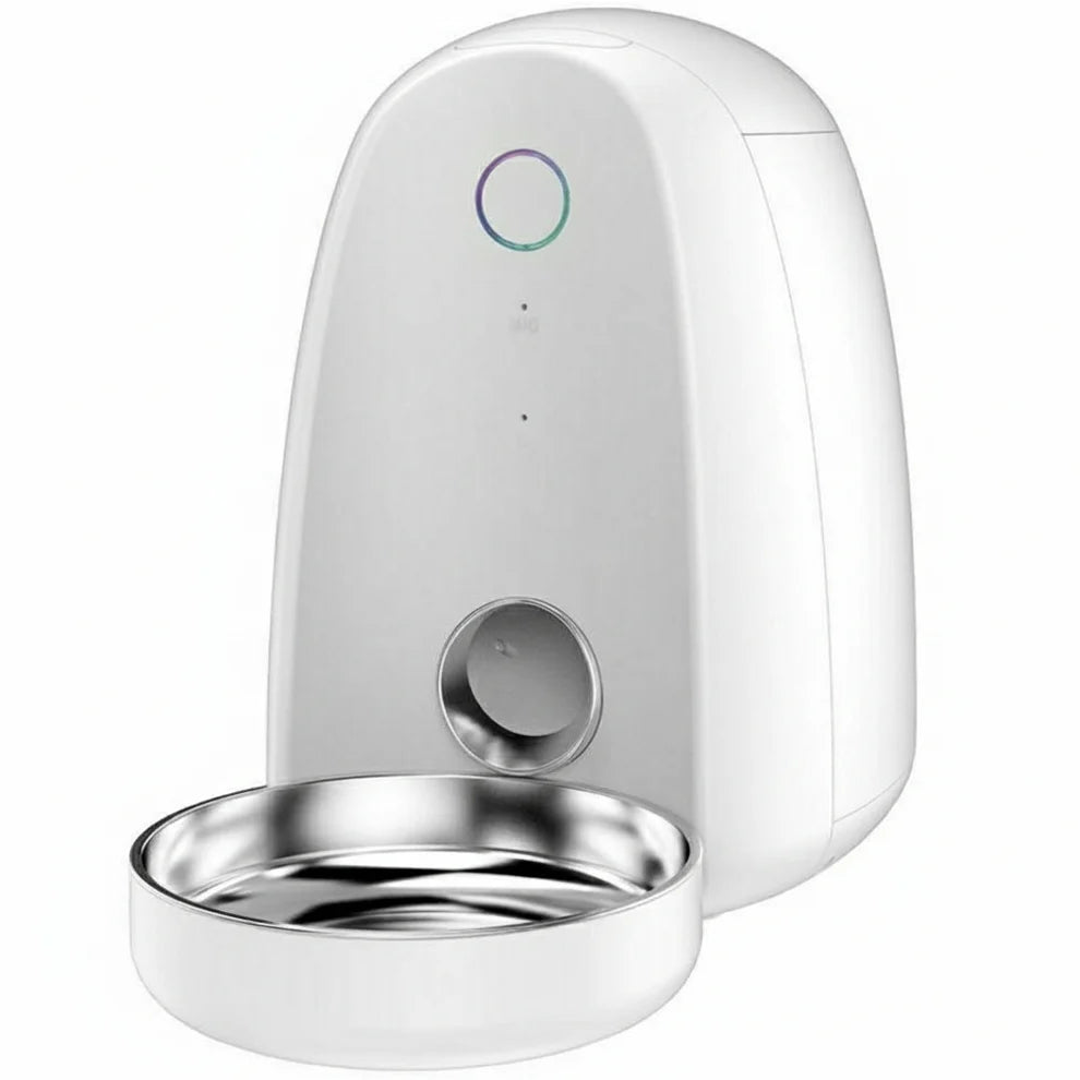 Automatic pet feeder with smart timed food dispensing for cats and dogs