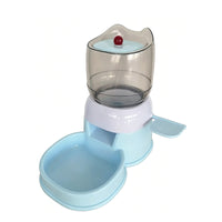 Pet food dispenser with 2L capacity for everyday dog feeding
