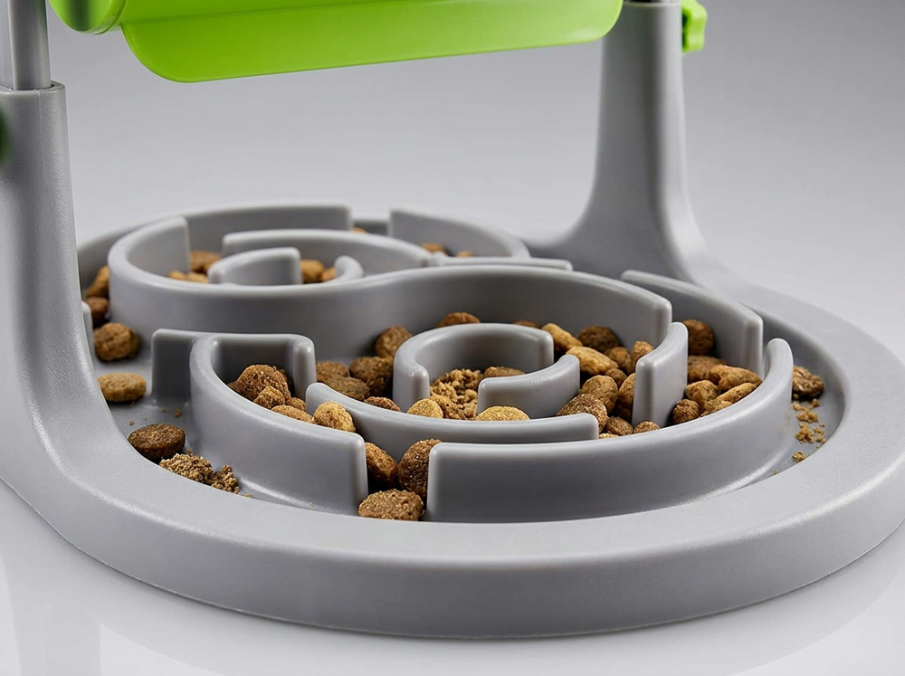 Slow feeding bowl design for dogs
