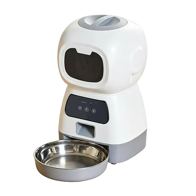 WiFi smart cat feeder with 3.5L automatic food dispensing capacity
